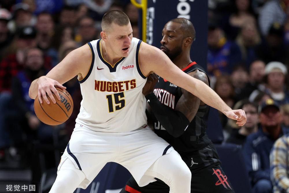 次在赛场以 次在赛场以