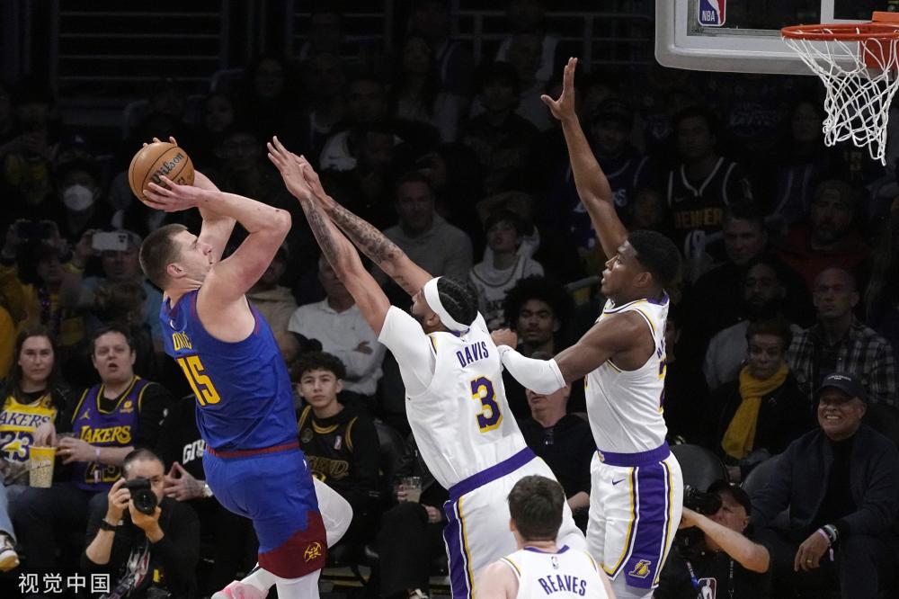 是英超赛场 是英超赛场